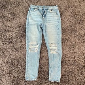 American Eagle Mom jeans!!!